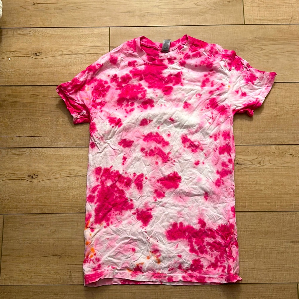 PINK TIE DYE TEE SHIRT
